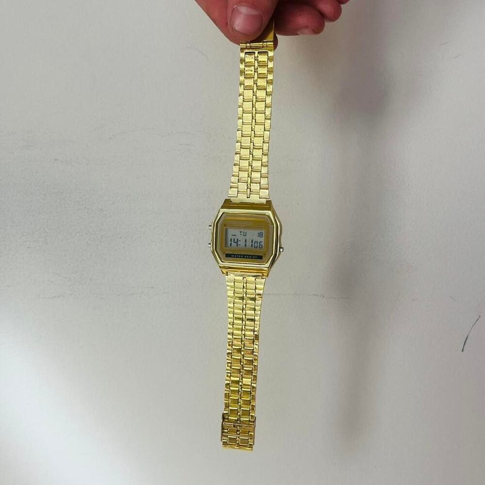 Casio Digital Watch Gold Accents Unisex Retro Y2K Style Quartz New - Picture 7 of 9
